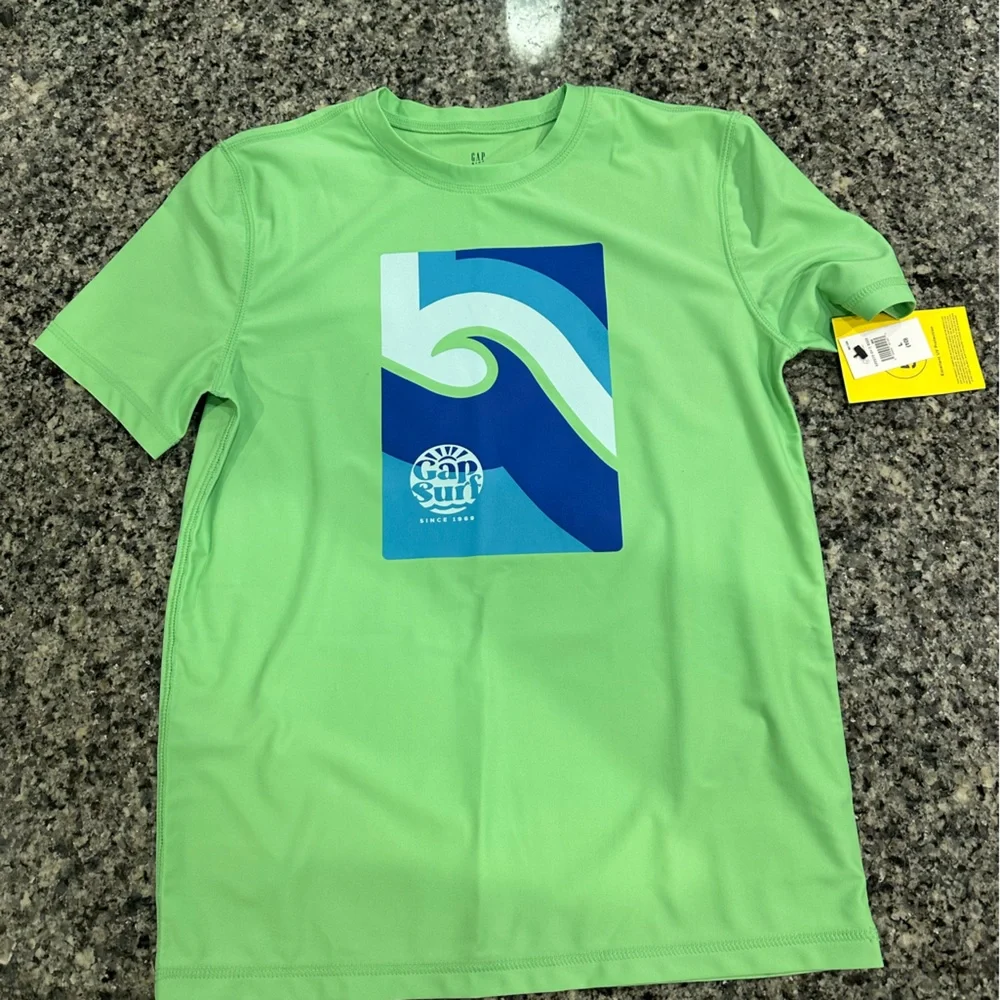 Boys Gap Rashguard - Picture 1 of 5